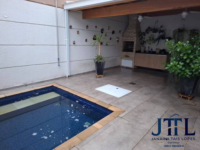 Venda em Jardim Maria Tereza - Cotia