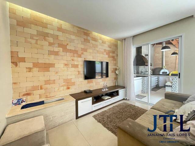 #135 - Casa em condomínio para Venda em Carapicuíba - SP