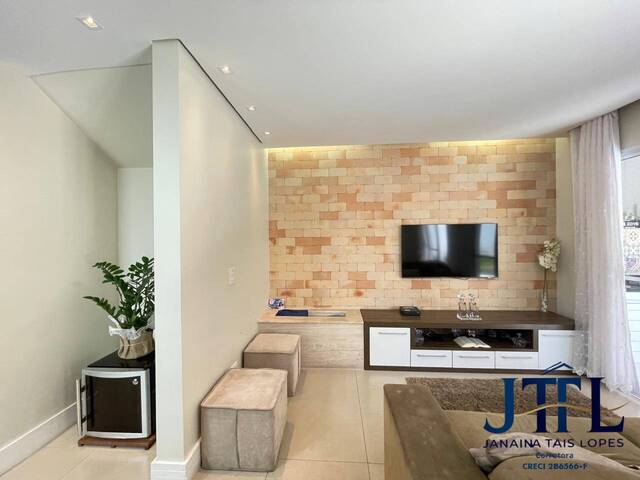 #135 - Casa em condomínio para Venda em Carapicuíba - SP